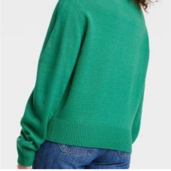 Lucky green sweater nwt ☘️☘️☘️☘️☘️☘️☘️ - Picture 3 of 5